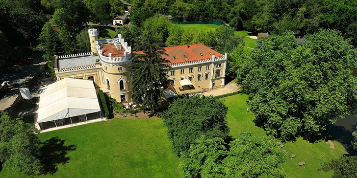 Romantický pobyt v hotelu Chateau St. Havel****: zámecké snídaně, 3chodová večeře i lahev šampaňského