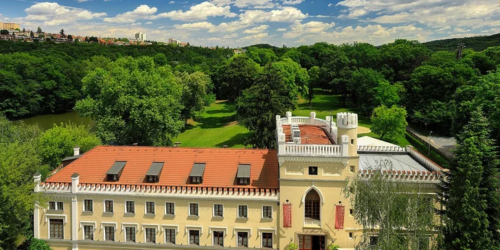 Romantický pobyt v hotelu Chateau St. Havel****: zámecké snídaně, 3chodová večeře i lahev šampaňského