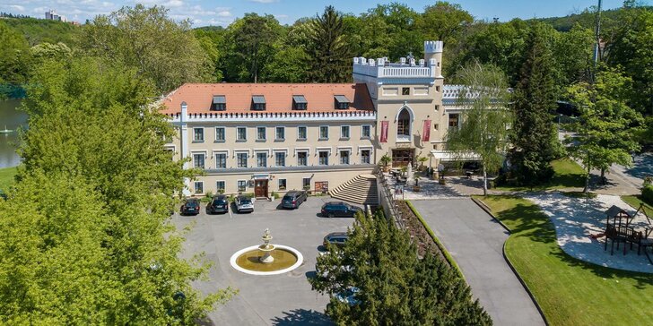 Romantický pobyt v hotelu Chateau St. Havel****: zámecké snídaně, 4chodová večeře, wellness i šampaňské