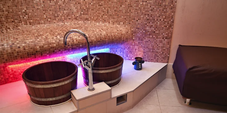 Privátní wellness: sauny i vířivka nebo luxusní balíček plný romantiky pro 2 os.