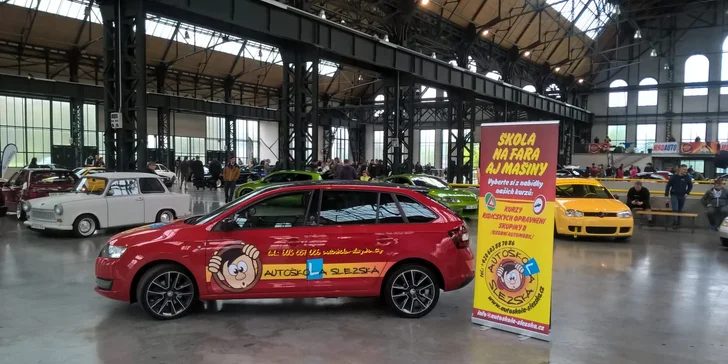 Kondiční jízdy na motorce vč. zapůjčení výbavy: jedna či čtyři 45min. projížďky