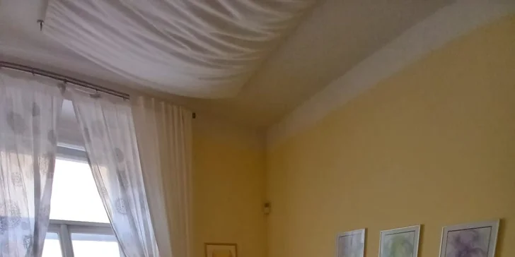 Ájurvédská terapie: olejová masáž obličeje, dekoltu, nohou i celého těla pro ženy