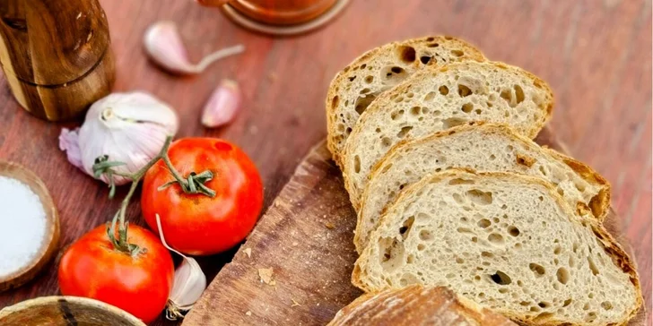 Online kurzy pečení z dílny Sweet Flow: domácí chleba, čokoládový Sacher dort či francouzské makronky