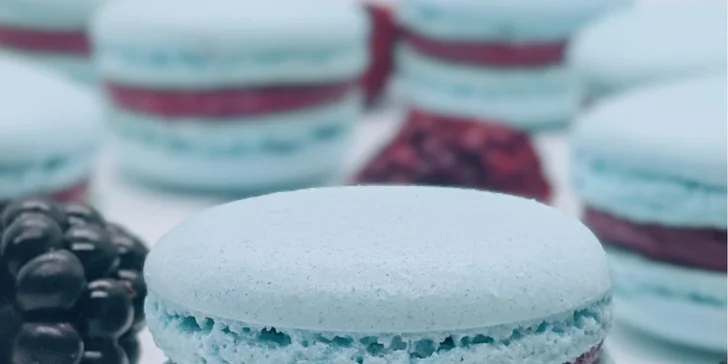 Online kurzy pečení z dílny Sweet Flow: domácí chleba, čokoládový Sacher dort či francouzské makronky