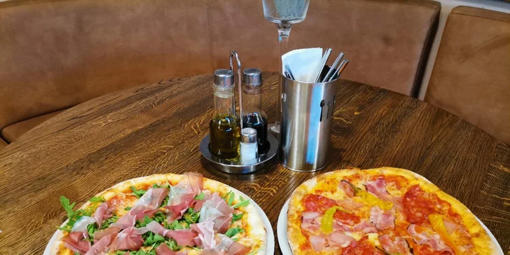 Itálie pro jednoho či pár: 32cm pizza, těstoviny či risotto dle výběru