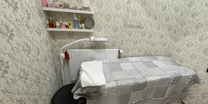 Prodloužení řas metodou řasa na řasu nebo objemovou technikou 5D