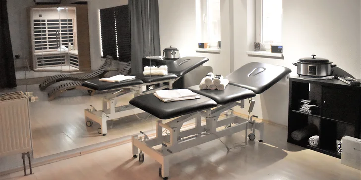 Relax od hlavy až k patě: 30–60min. masáž dle výběru i infrasauna pro dva
