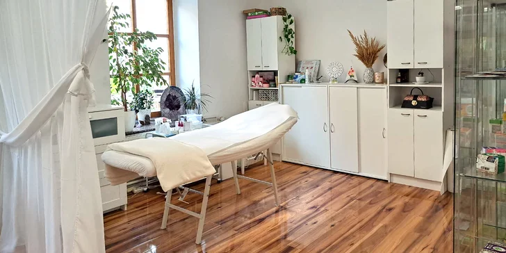 Kosmetické balíčky vč. mezoterapie: čištění pleti, maska, masáž i peeling