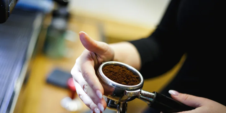 Kurz techniky Latte art pro milovníky kávy a začínající baristy