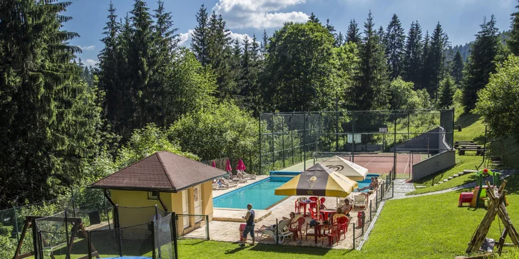 Beskydy plné zážitků: pivní či vinná lázeň, neomezený wellness a k tomu skvělé jídlo