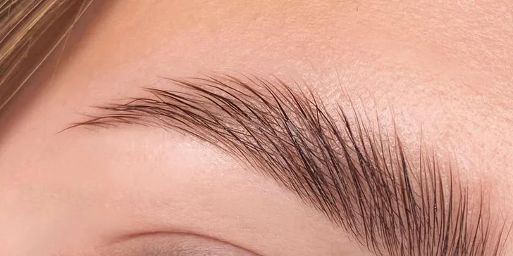 Lash lifting, laminace obočí i kosmetické ošetření ultrazvukovou špachtlí