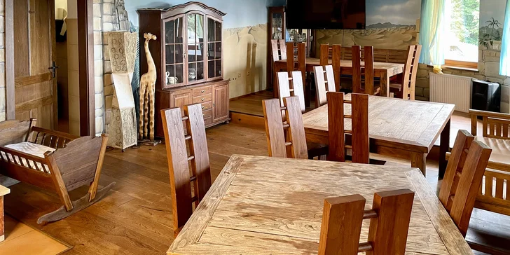 Otevřený voucher do Grill Restaurantu Pod Lesem: 300–1000 Kč na cokoli z menu