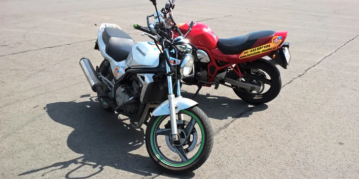 Kondiční jízdy na motorce vč. zapůjčení výbavy: jedna či čtyři 45min. projížďky