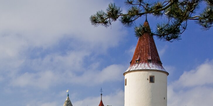 Královský advent na Karlštejně a Křivoklátě: výlet na dva nejkrásnější hrady Česka v předvánočním čase