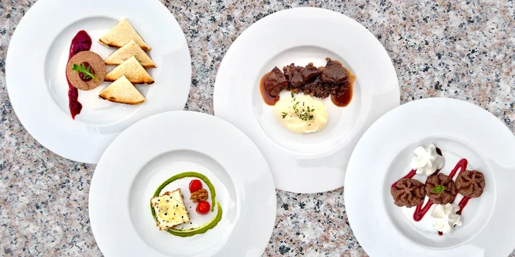 Romantické 6chodové menu u plumlovské přehrady: líčka, burger, dýňový krém i daňčí paštika