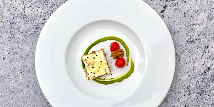 Romantické 6chodové menu u plumlovské přehrady: líčka, burger, dýňový krém i daňčí paštika