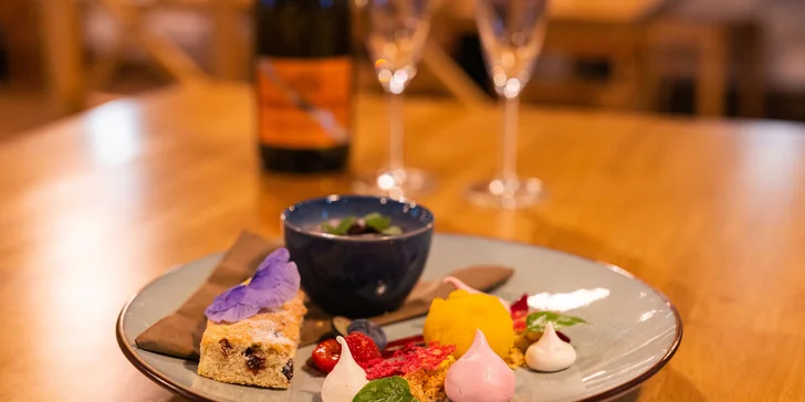 4chodové degustační menu: jelení hřbet či telecí saltimbocca, na výběr i láhev prosecca