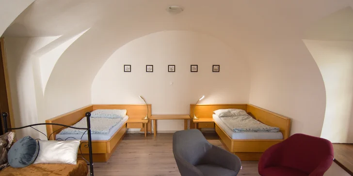 Apartmány v srdci Třeboně až pro 4 osoby: výhled na Zlatou stoku, vstup do Muzea marcipánu