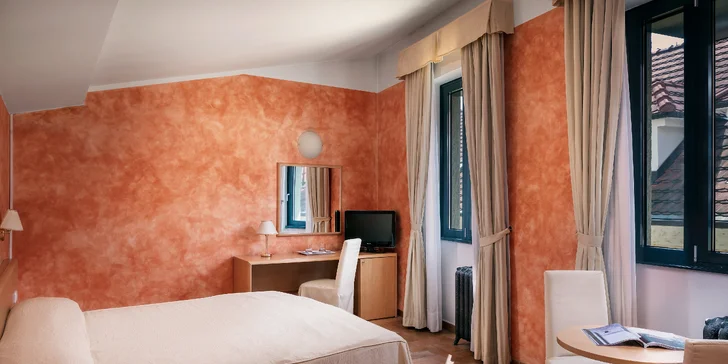 Pobyt na Malé Straně: 1–4 noci přímo pod Petřínem, snídaně i hodinka relaxu v sauně