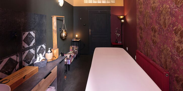 60 minut uvolnění v centru Plzně: ajurvédská či medová masáž i bylinná sauna