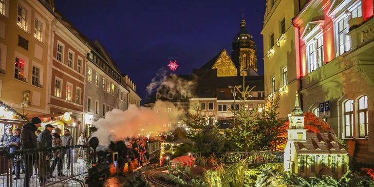 Adventní plavba na vánoční trhy do Pirny a na rozsvícené zámecké zahrady Pillnitz a autobusem zpět