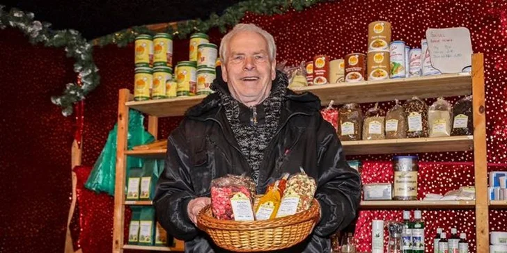 Adventní plavba na vánoční trhy do Pirny a na rozsvícené zámecké zahrady Pillnitz a autobusem zpět