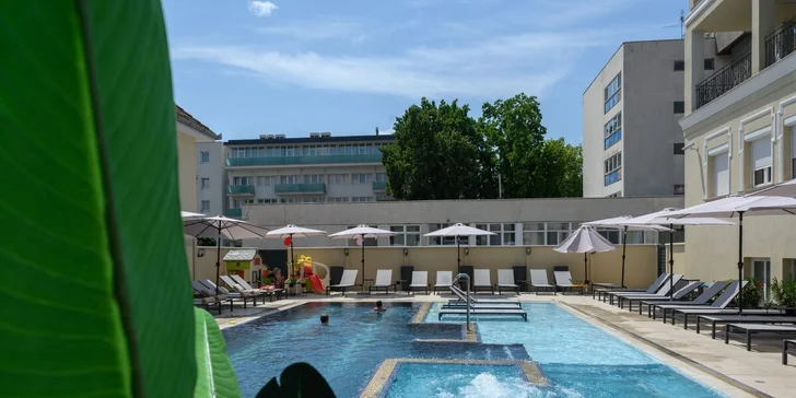 Relaxační wellness pobyt ve 4* hotelu 200 m od největších termálů v Evropě