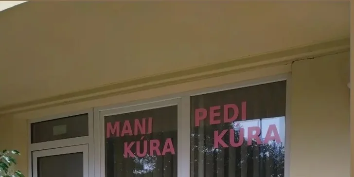 Manikúra a pedikúra v Krči: tvarování nehtů, japonská mani P-Shine i péče o kůžičku