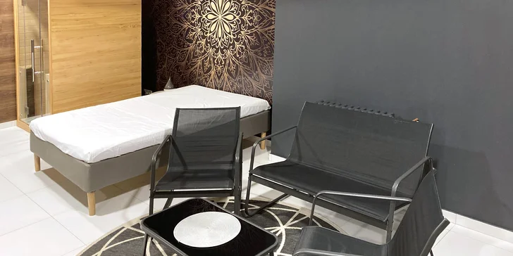 120 minut v privátním wellness pro dva: infrasauna, vířivka i lahev sektu