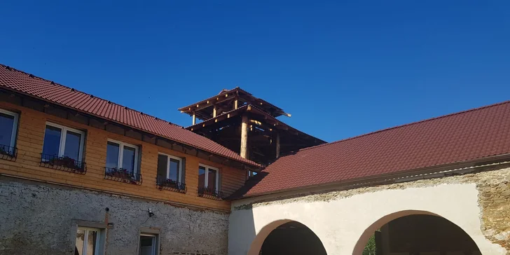 Pobyt se snídaní v útulném penzionu u Tábora s vinotékou a saunou