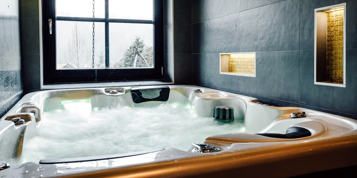 Zážitkový pobyt v tradiční dřevěnici v Malé Fatře s jídlem i wellness