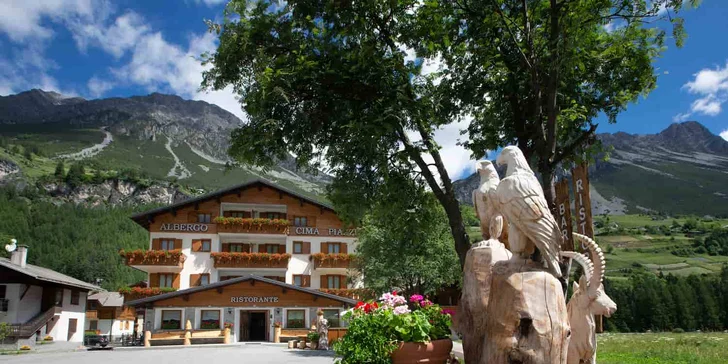 Italské Bormio: hotel blízko termálních lázní, polopenze, ideální zázemí pro rodiny