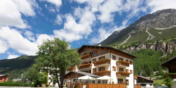 Italské Bormio: hotel blízko termálních lázní, polopenze, ideální zázemí pro rodiny