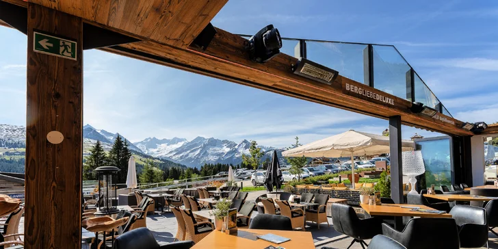 Alpský resort u Zillertal areny: polopenze, neomezený wellness, vybavení pro rodiny, v létě Mountain card a animační program
