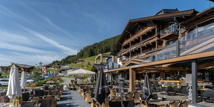 Alpský resort přímo u Zillertal Areny: polopenze, neomezený wellness a vybavení pro rodiny