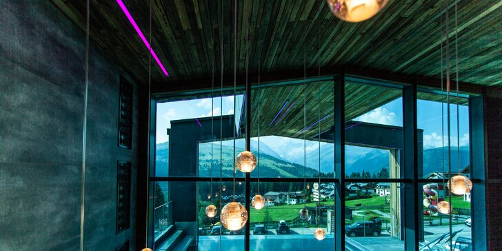 Alpský resort u Zillertal areny: polopenze, neomezený wellness, vybavení pro rodiny, v létě animační program
