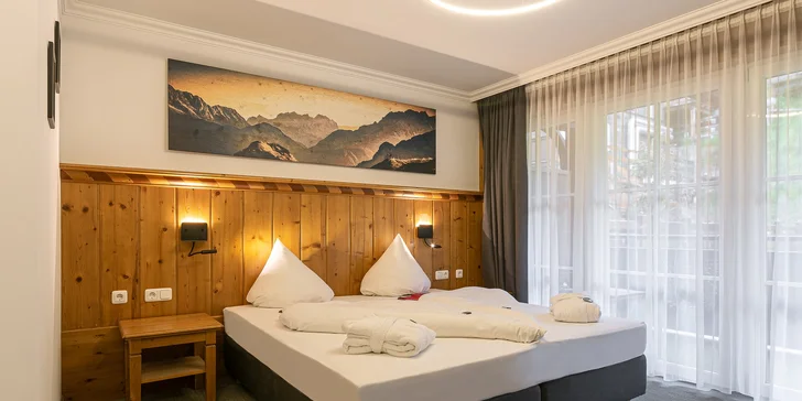 Alpský resort u Zillertal areny: polopenze, neomezený wellness, vybavení pro rodiny, v létě Mountain card a animační program