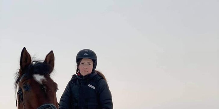 Skijöring aneb lyžování za koňmi pro děti i dospělé: pro 1 nebo 2 osoby, 60 minut