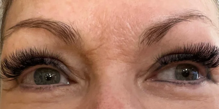 Lash lifting či laminace s barvením i prodloužení řas metodou řasa na řasu či 5D