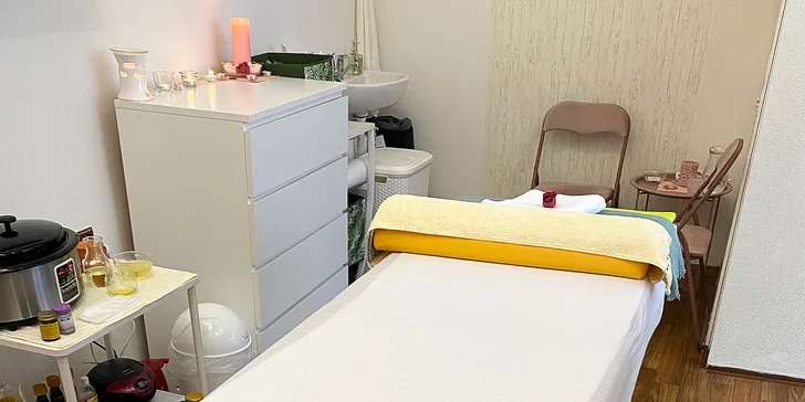 Uvolnění těla i mysli: masáž rukou, dekoltu a obličeje i jemná masáž přes oblečení, 60-90 minut