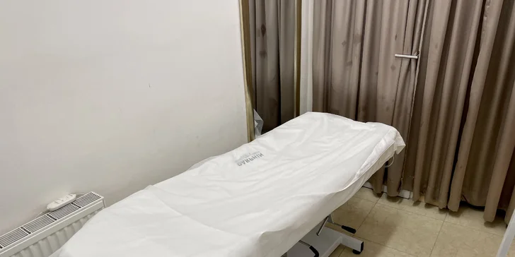 Luxusní kosmetické ošetření pleti 8 v 1 včetně masáže rukou