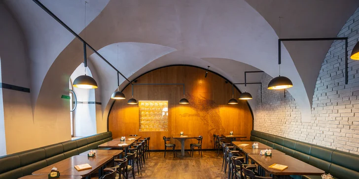 Otevřený voucher do restaurace Potrefená husa: konzumace v hodnotě 500 nebo 1000 Kč