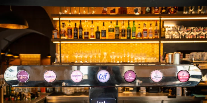Otevřený voucher do restaurace Potrefená husa: konzumace v hodnotě 500 nebo 1000 Kč