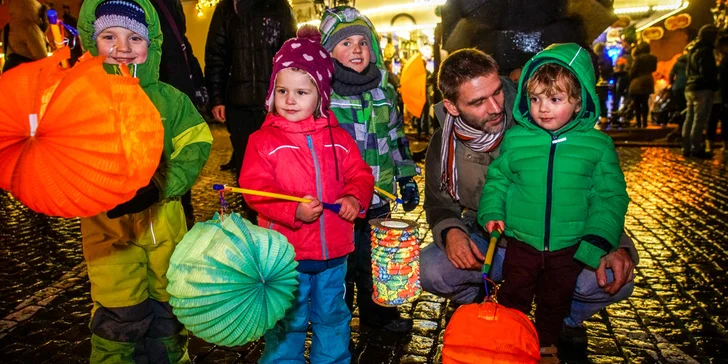 Adventní plavba na vánoční trhy do Pirny a na rozsvícené zámecké zahrady Pillnitz a autobusem zpět