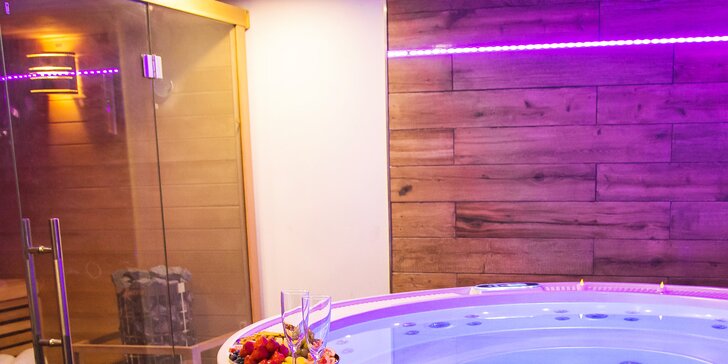 Relax pro dva v privátním wellness: vířivka, finská sauna, infrasauna i lahev prosecca