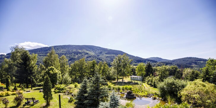 Pohodový pobyt u Lysé hory: snídaně či polopenze, wellness, masáže a výlety