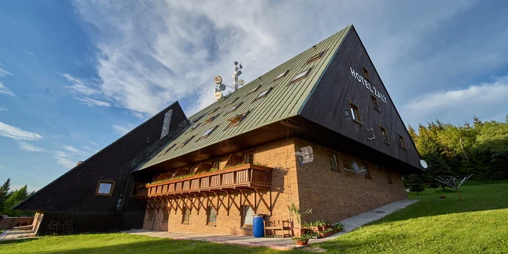 Dovolená na Benecku: apartmán, neomezený vstup do bazénu i snídaně