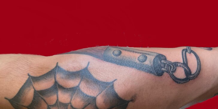 Nové tetování v salonu Leo_tattoo_piercing: velikost 5 × 5 až 20 × 20 cm
