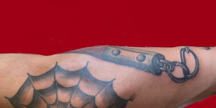 Nové tetování v salonu Leo_tattoo_piercing: velikost 5 × 5 až 20 × 20 cm