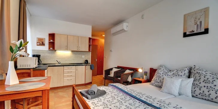 Pobyt v historickém centru Třeboně: penzion s výhledem na zámek a komfortními apartmány
